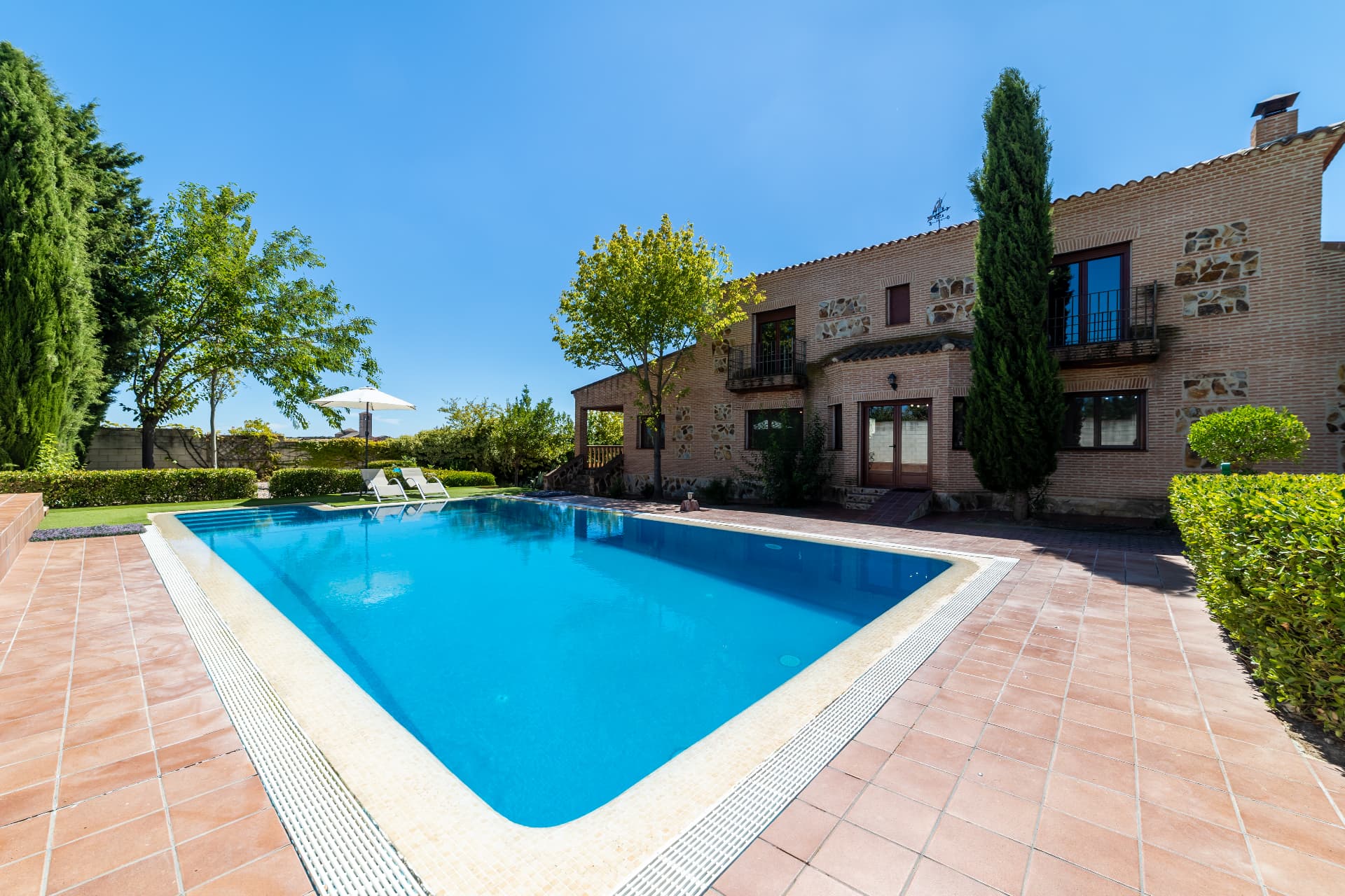 Villa independiente con piscina privada en Erustes